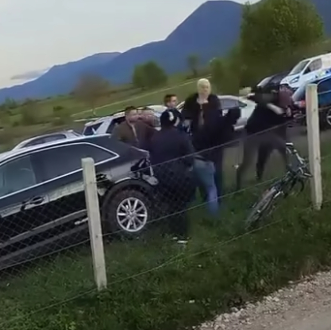 PIJANA MAKLJAŽA U KRAJINI: Tuča koja je zaslužila publiku i aplauz ...